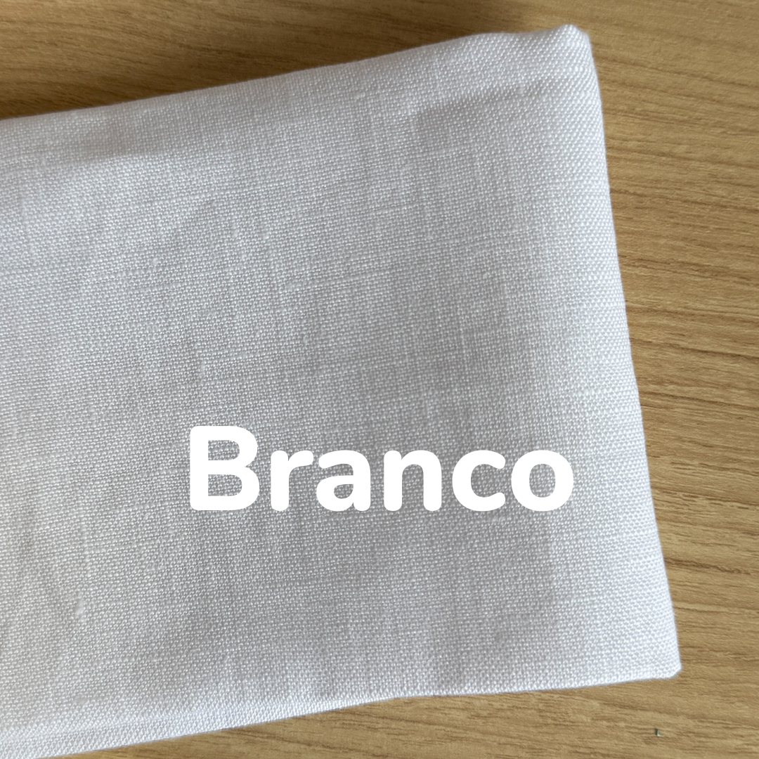 Tecido com Overlock - Linho Puro | 25x25cm